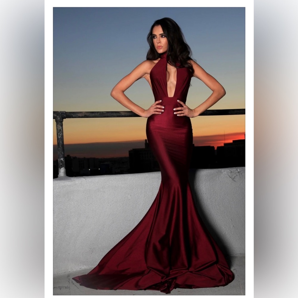 Stello Yasmin dress in Oxblood